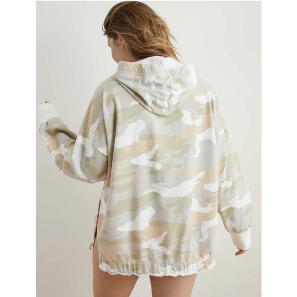 Aerie Oversized Sun Washed Desert Camo Hoodie (Size Small) - Picture 5 of 6